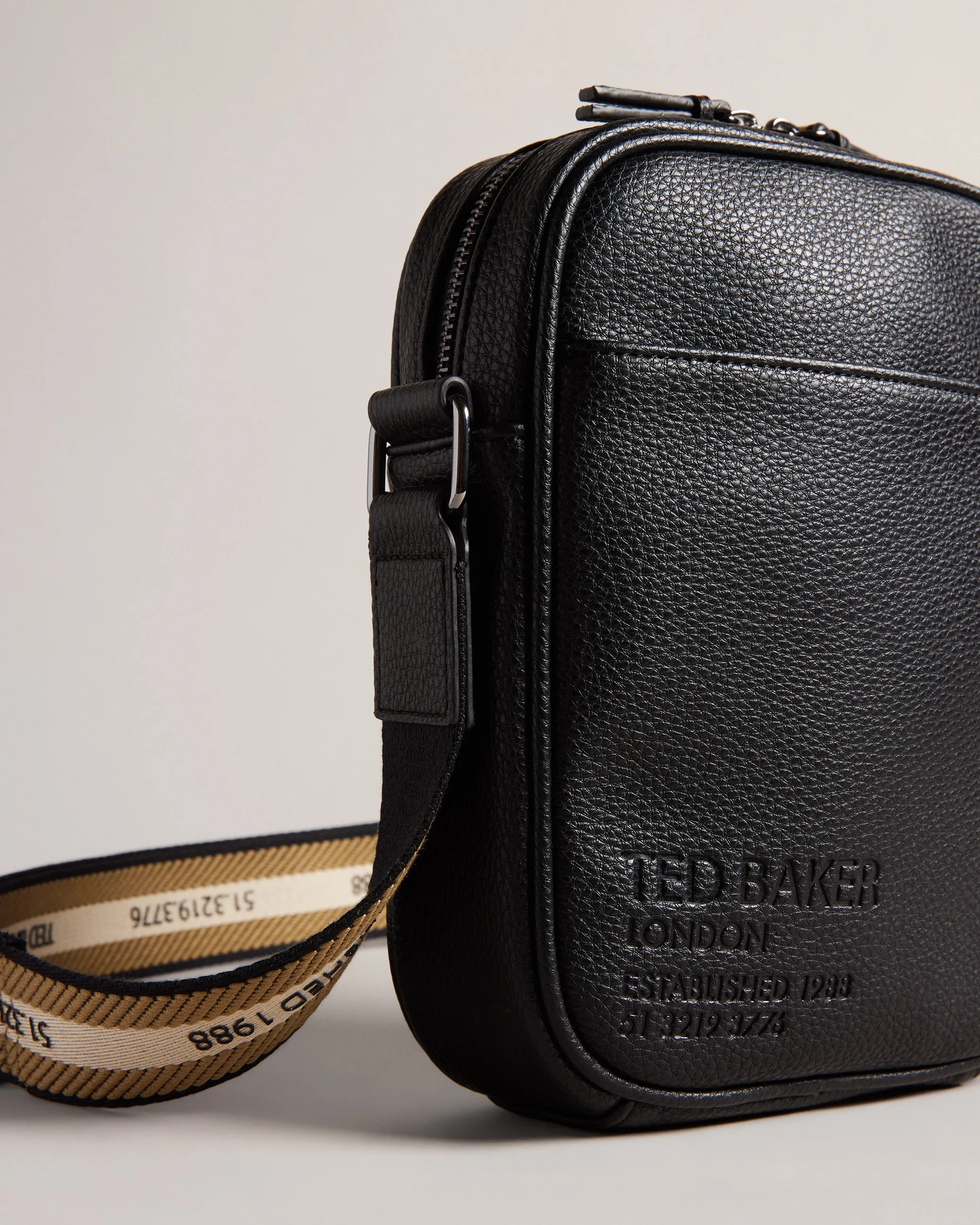 Kiian Webbing Crossbody Bag